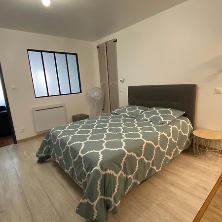 Joli T2 Dans Une Maison De Village 沙托鲁 外观 照片