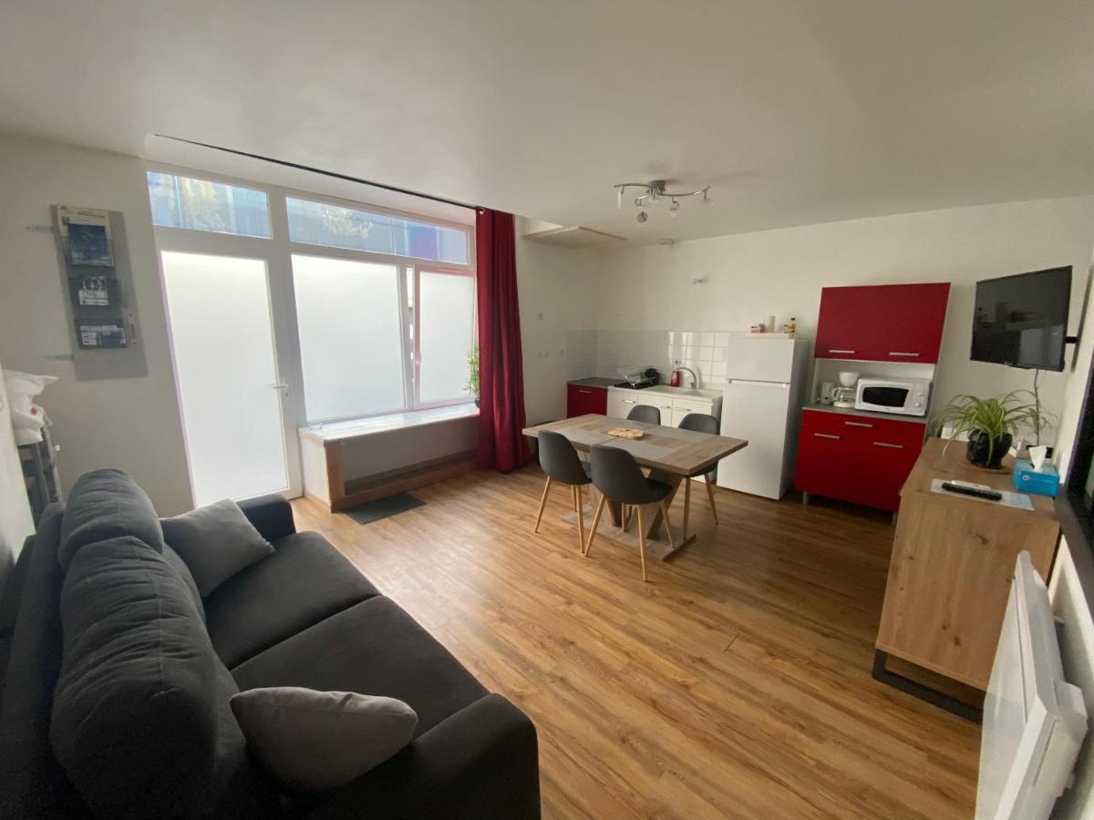 Joli T2 Dans Une Maison De Village 沙托鲁 外观 照片