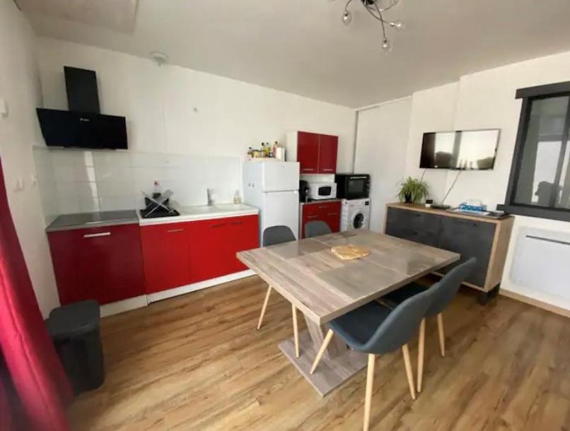 Joli T2 Dans Une Maison De Village 沙托鲁 外观 照片